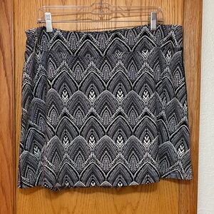Title Nine Black White Pattern Knit A-Line Mini Skort